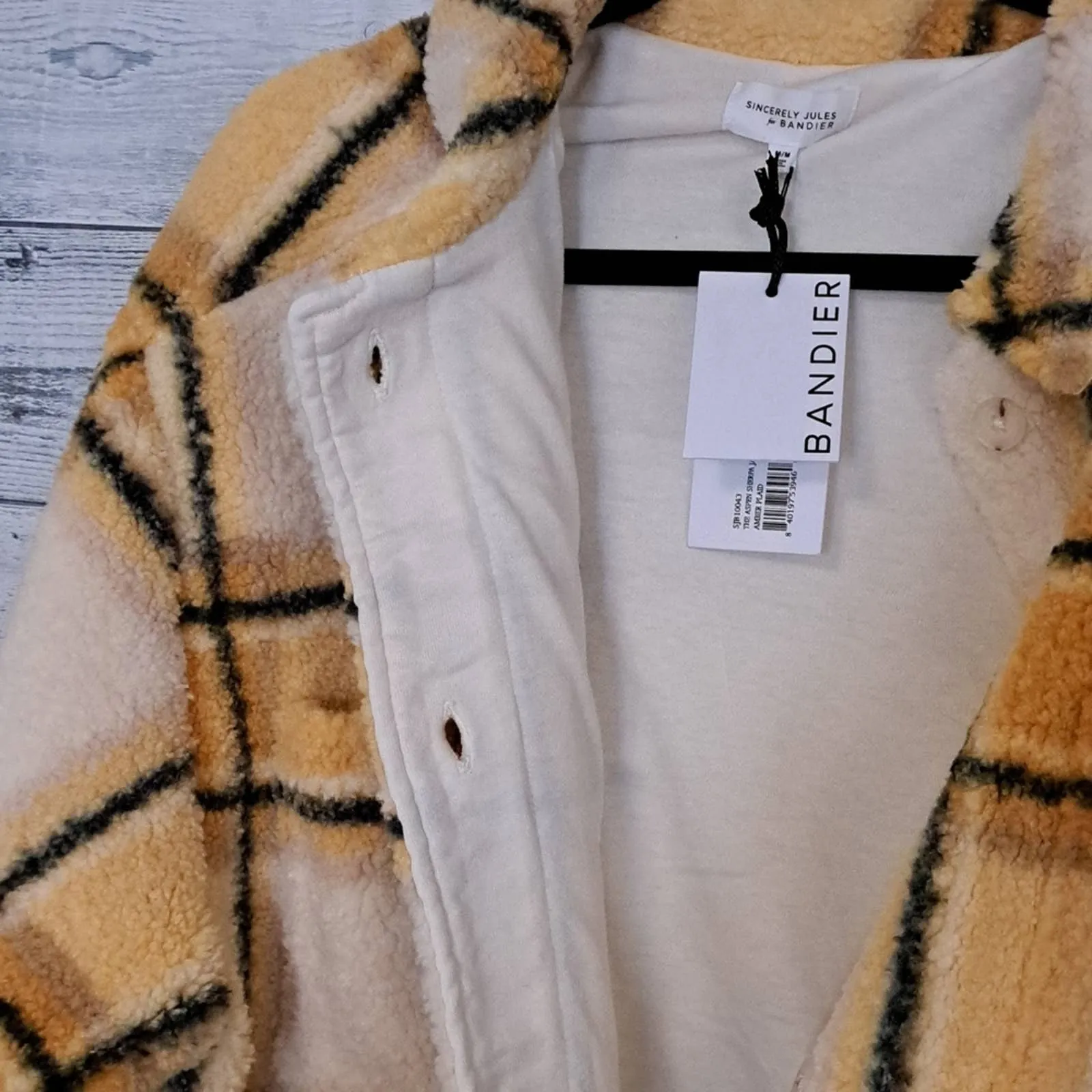 Bandier x Sincerely Jules, Women Aspen Sherpa Jacket in Amber Plaid