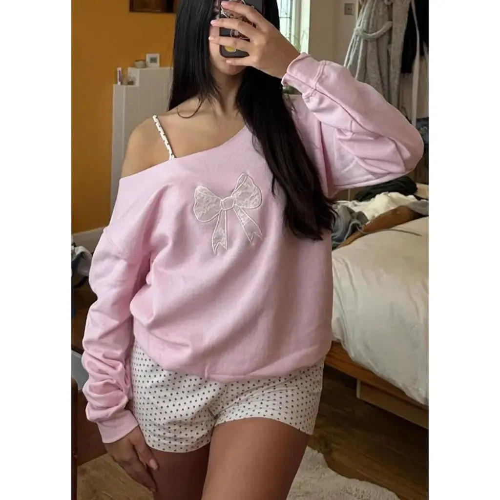 Girlary Women's Y2K Off-Shoulder Hoodies Sweatshirts Cute Aesthetic Print Loose Long Sleeve Pullovers Casual Tops Streetwear