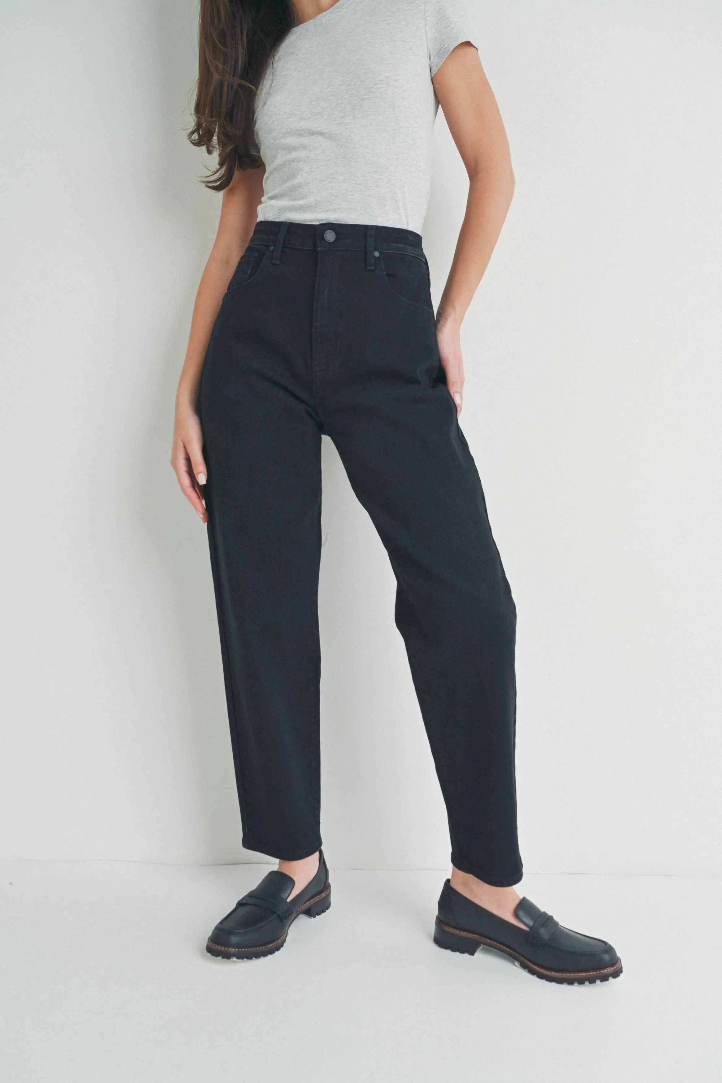 Tapered Barrel Jean