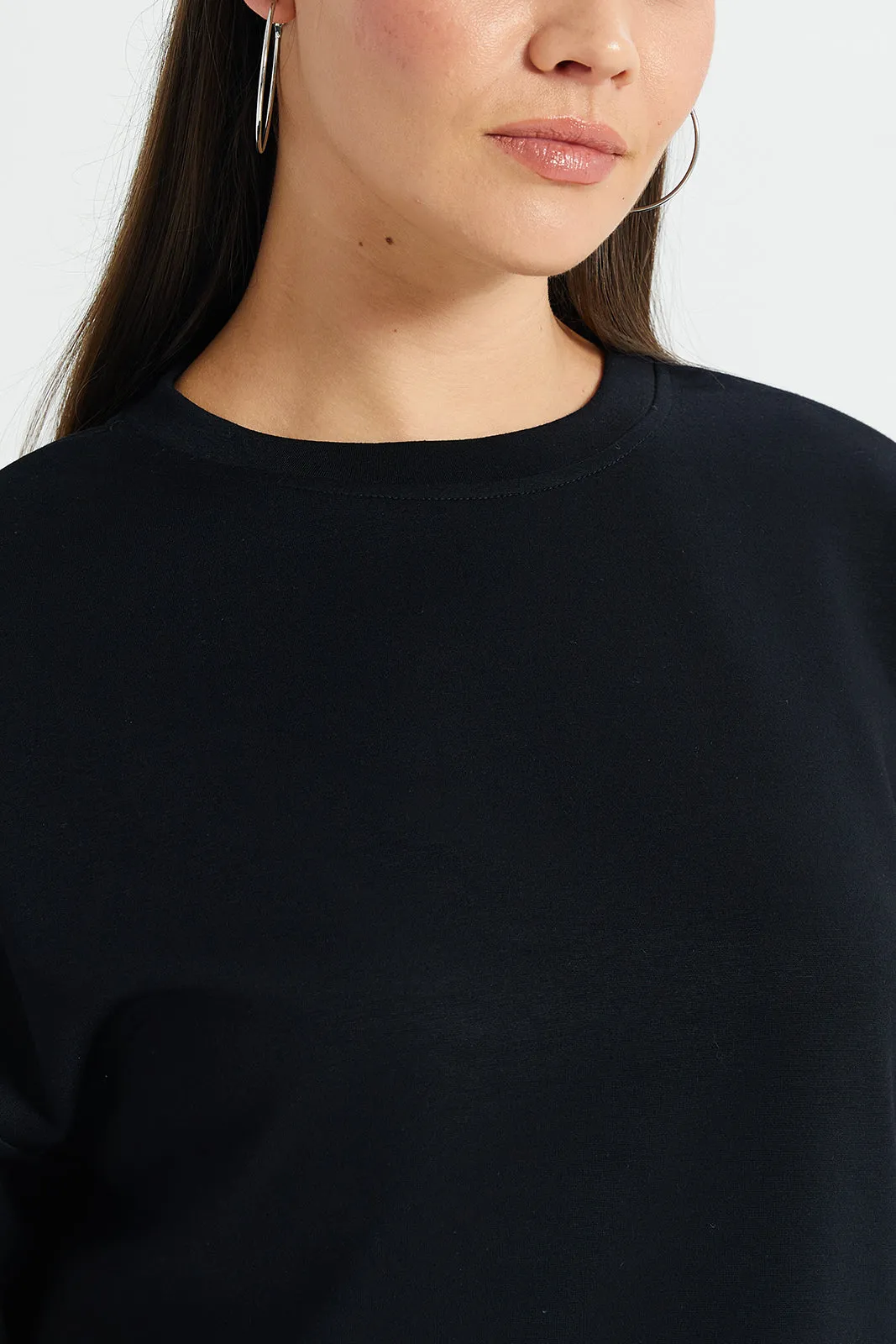 Women Black Drop Shoulder Printed Sweatshirt