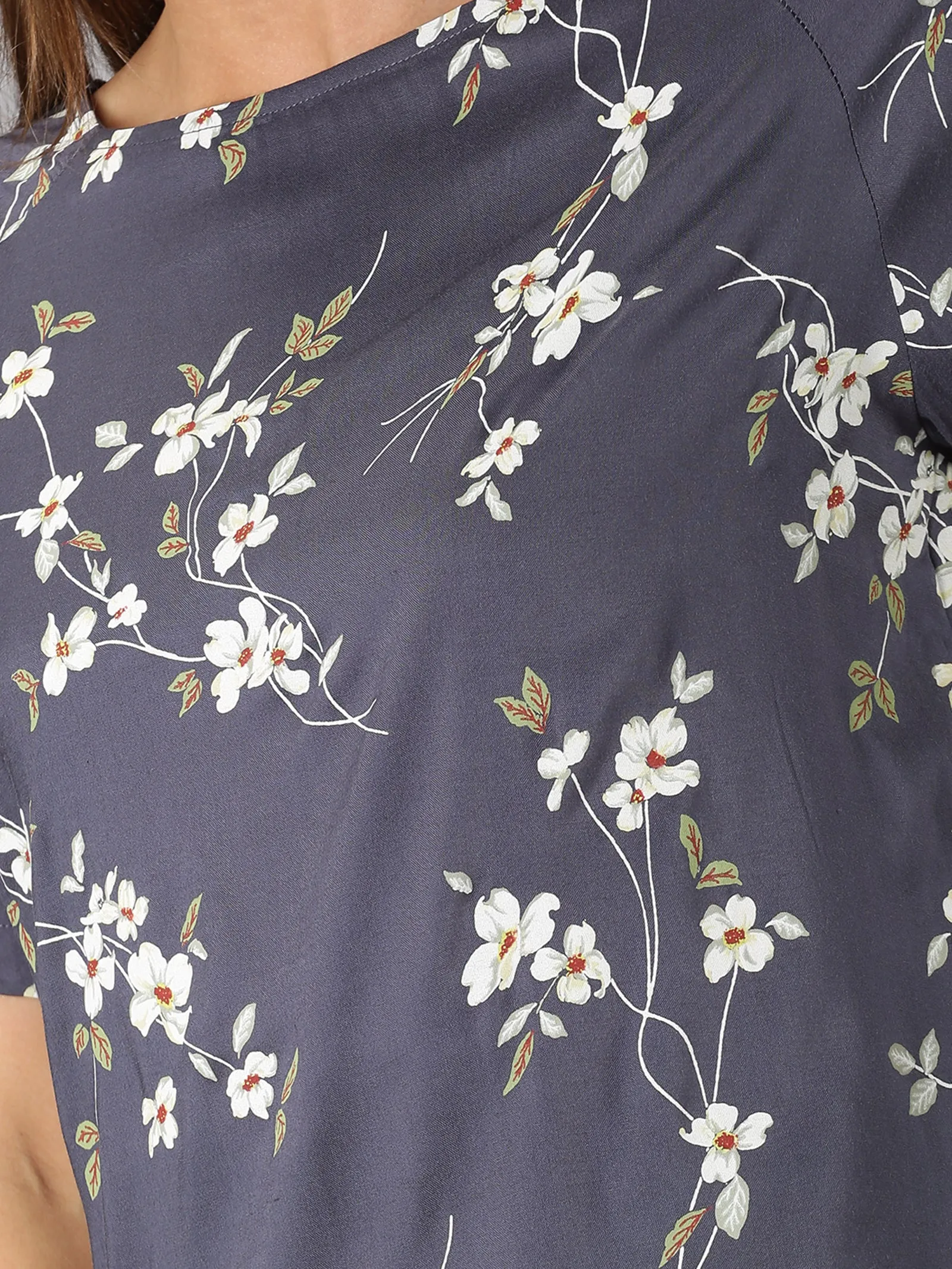 Women Navy Floral Printed Round Neck Casual T-Shirt